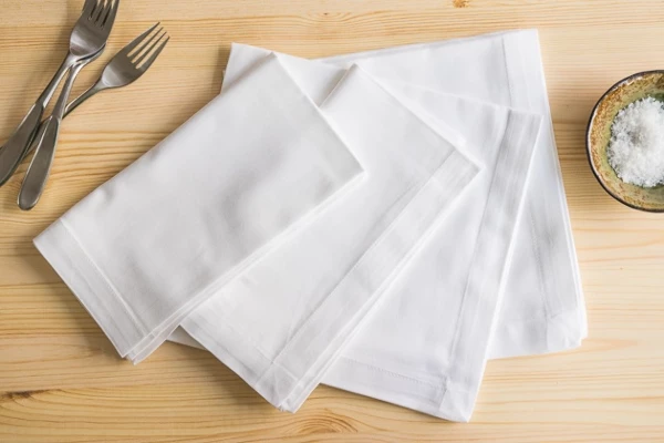 Italy's Export of Paper Tablecloths Declines Slightly to $14M in September 2023